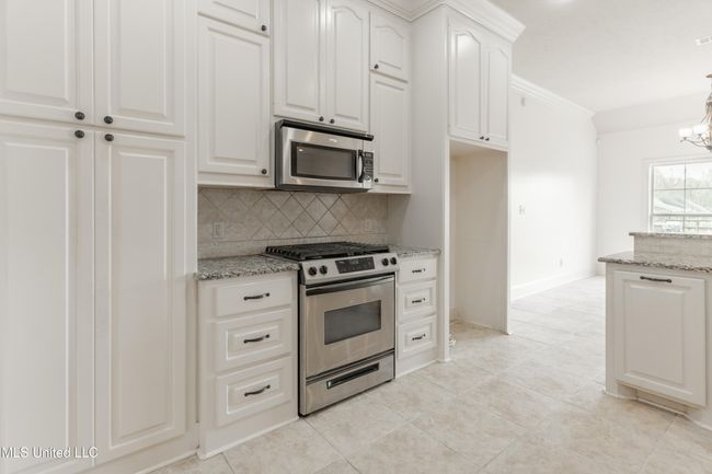 17-Kitchen | Image 27