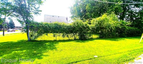 9999 24th St, Port Huron, MI, 48060 | Card Image