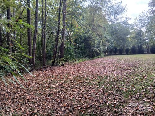 7301-7301 Meadow Glen Dr, Mint Hill, NC, 28227-8749 | Card Image