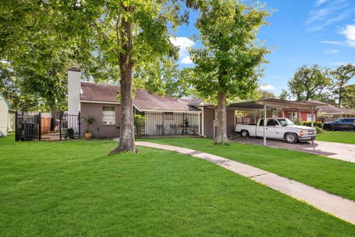 6330 Annunciation St, Houston, TX, 77016-1343 | Card Image