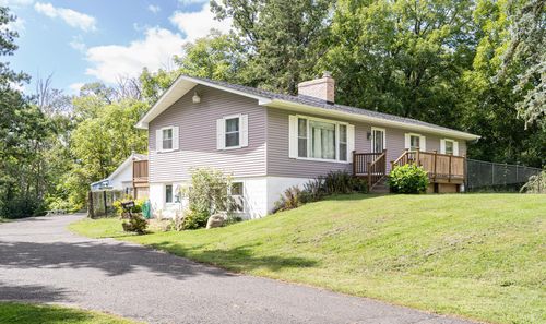 10071 75th St N, Stillwater, MN, 55082-9325 | Card Image