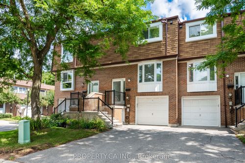 23-40 Castle Rock Dr, Richmond Hill, ON, L4C5H5 | Card Image