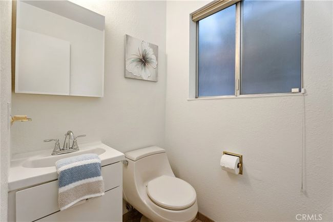 Backdoor Bathroom | Image 23
