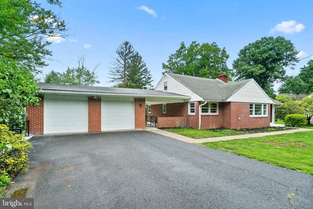 Mount Kirk Ave, Norristown, PA 19403