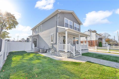 24 Jefferson Ave, Roosevelt, NY, 11575-2437 | Card Image