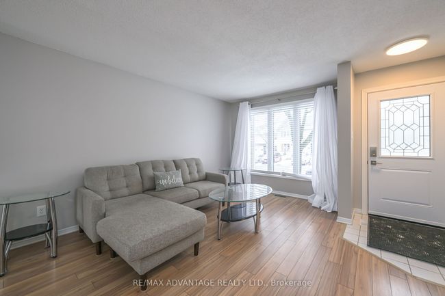 46 - 925 Lawson Rd, Condo with 3 bedrooms, 2 bathrooms and 1 parking in London ON | Image 4