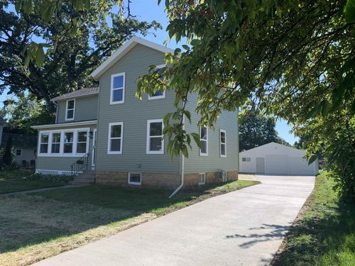 449 Selden St, Columbus, WI, 53925-1460 | Card Image