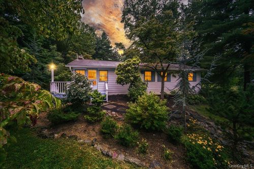 29 Brothers Rd, Wappingers Falls, NY, 12590-3411 | Card Image