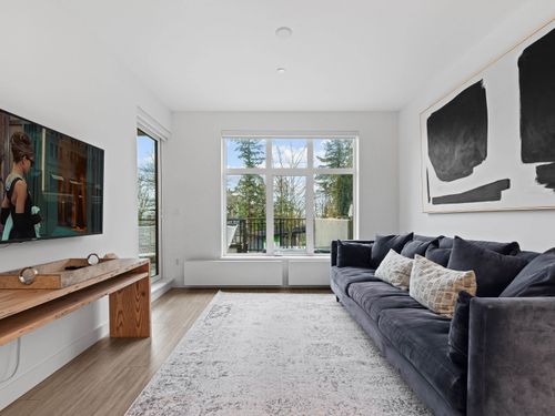 107-733 E 3rd St, North Vancouver, BC, V7L1G8 | Card Image