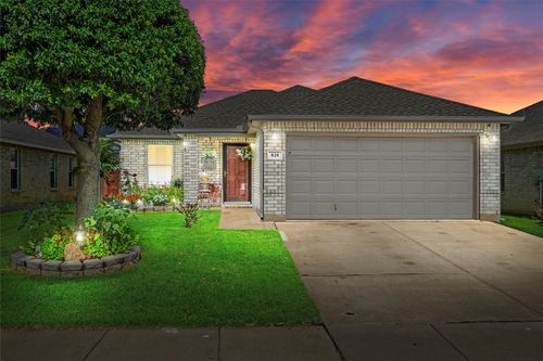 820 Newberry Trl, Fort Worth, TX, 76120-1372 | Card Image