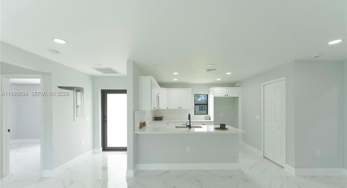 Residential Lease in Lehigh Acres 5