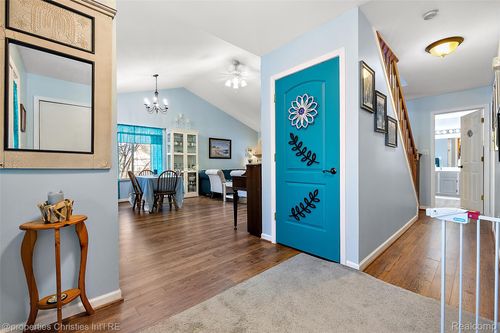 742 Feather Ct, South Lyon, MI, 48178-1281 | Card Image