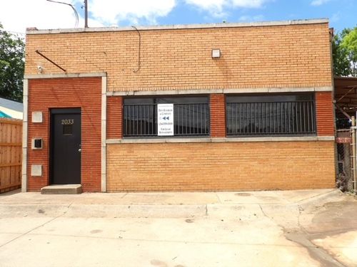 2033 E Levee St, Dallas, TX, 75207-6703 | Card Image