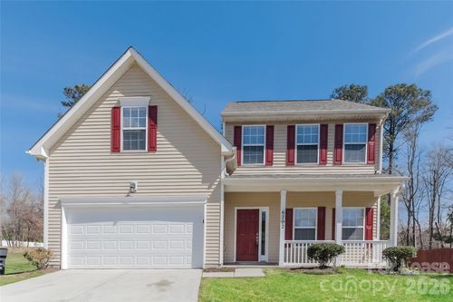 6702 Chieftain Dr, Charlotte, NC, 28216-5804 | Card Image