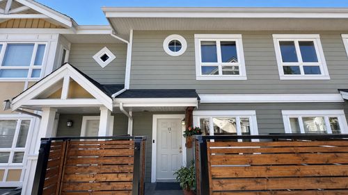 13-915 Tobruck Ave, North Vancouver, BC, V7P1V9 | Card Image