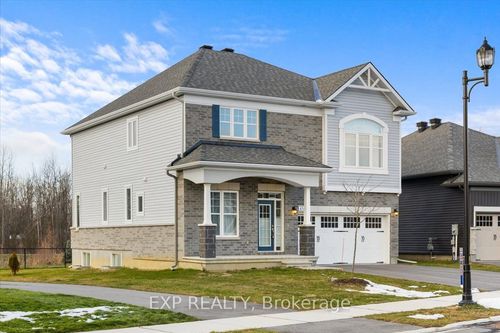 {{alt}} | Card Image