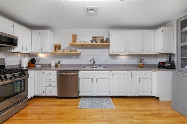 APT-9 - 5390 Post Rd, Condo with 2 bedrooms, 4 bathrooms and 2 parking in East Greenwich RI | Image 14
