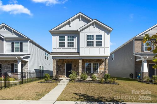 708 Windage Way, Pineville, NC, 28134-6617 | Card Image