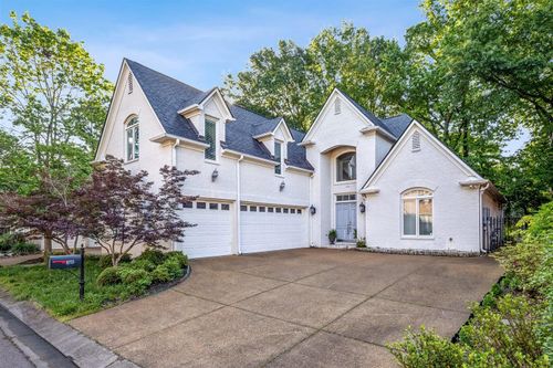 1073 Humphrey Oaks Cir, Memphis, TN, 38120-2626 | Card Image