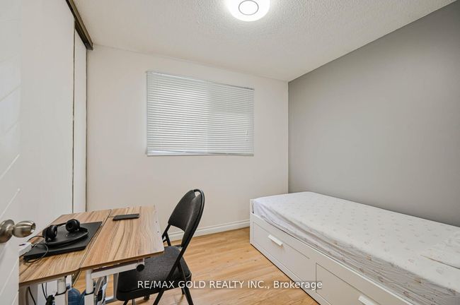 10 Cupola Crt, House attached with 4 bedrooms, 2 bathrooms and 4 parking in Brampton ON | Image 21