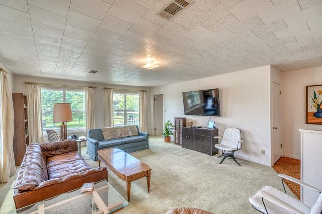 132 Glen Oaks Dr, House other with 2 bedrooms, 2 bathrooms and null parking in Sunrise Beach TX | Image 14