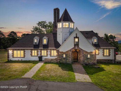 133 Montanesca Rd, Mount Pocono, PA, 18344-7705 | Card Image