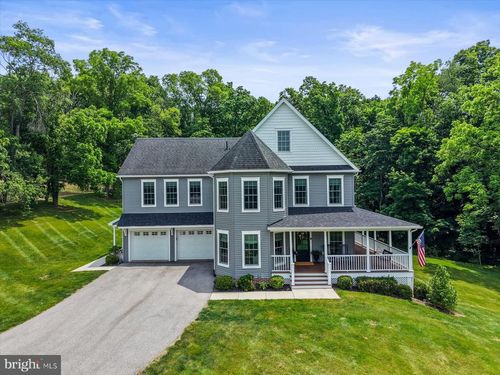 144 Church St, SEVEN VALLEYS, PA, 17360-8709 | Card Image