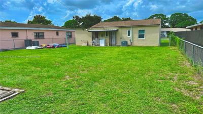 850 Nw 128th St, House other with 2 bedrooms, 1 bathrooms and null parking in North Miami FL | Image 3