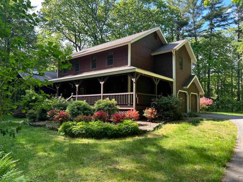 12 Juniper Ridge Rd, Exeter, NH, 03833-4409 | Card Image
