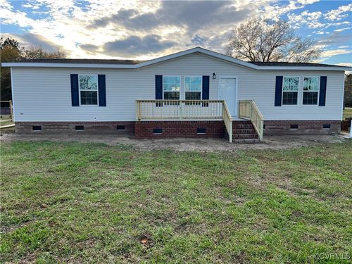 18 Smith St, Dendron, VA, 23839-2545 | Card Image