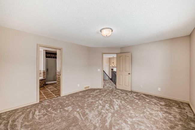 1A Tusslewood Drive Nw, Home with 3 bedrooms, 2 bathrooms and 4 parking in Calgary AB | Image 26