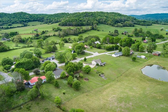 3920 Monterey Hwy, House other with 3 bedrooms, 2 bathrooms and null parking in Sparta TN | Image 30