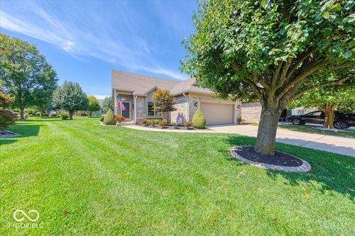 671 Brook Dr, Greenwood, IN, 46143-8473 | Card Image