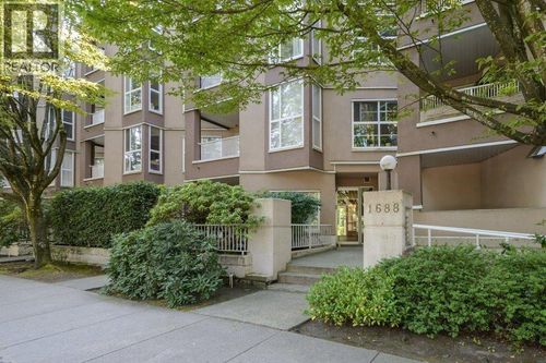 201-1688 E 8th Ave, Vancouver, BC, V5N1T5 | Card Image