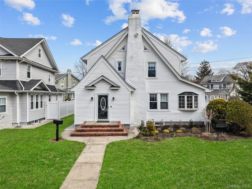 66 Denton Ave, Lynbrook, NY, 11563-3604 | Card Image