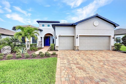 9238 Plover Dr, NAPLES, FL, 34120-1978 | Card Image