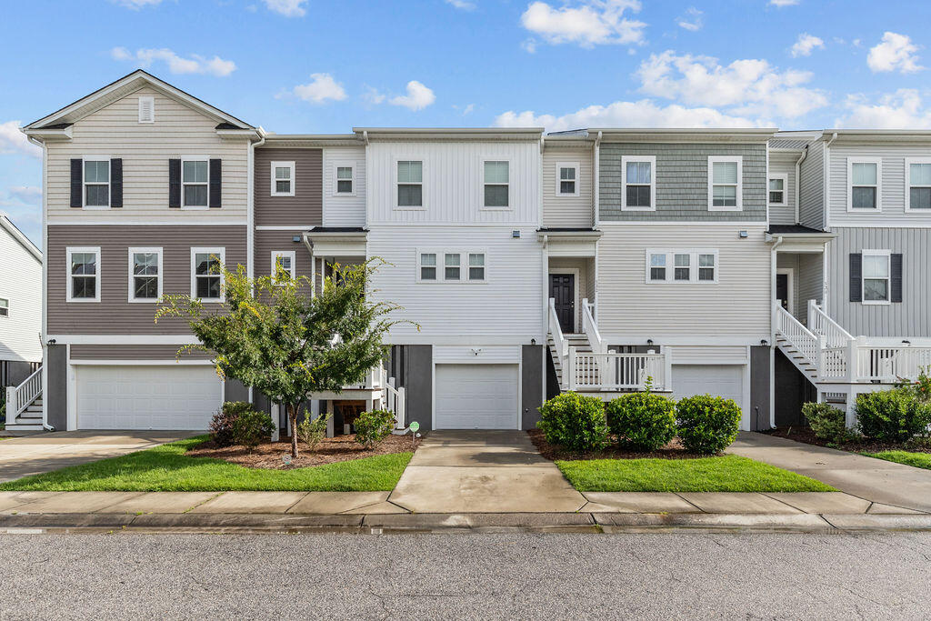 Mclernon Trce, Johns Island, SC 29455