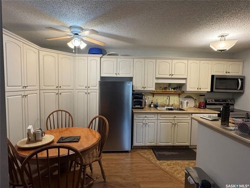 109-2911 Harding St, Regina, SK, S4V1B9 | Card Image