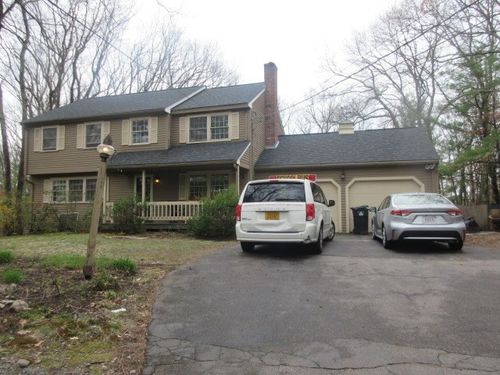 87 King St, Norfolk, MA, 02056-1764 | Card Image