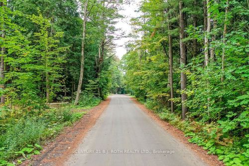 1019 Davis Dr, Severn Bridge, ON, P0E1N0 | Card Image