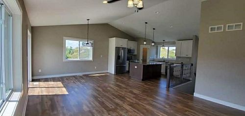 8686 Cole Ct, Inver Grove Heights, MN, 55076-2229 | Card Image