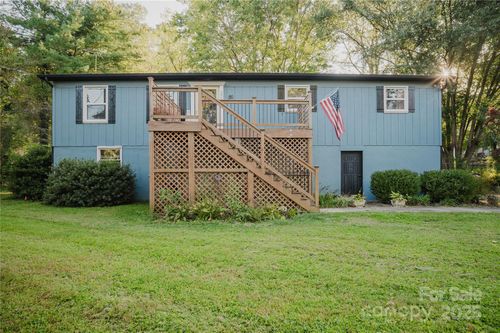 20 Ridgeway Dr, Flat Rock, NC, 28731-9644 | Card Image