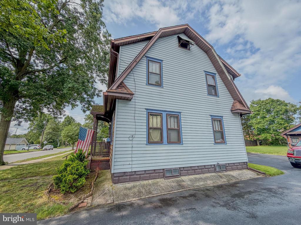 Residential in VINELAND 5