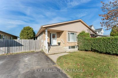 566 Whistler Terr, Home with 3 bedrooms, 2 bathrooms and 2 parking in Kingston ON | Image 2