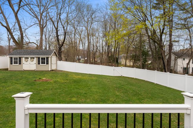 494 Broad St, House other with 4 bedrooms, 3 bathrooms and null parking in Windsor CT | Image 23