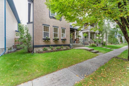 43 Elgin Drive Se, Calgary, AB, T2Z3Y7 | Card Image