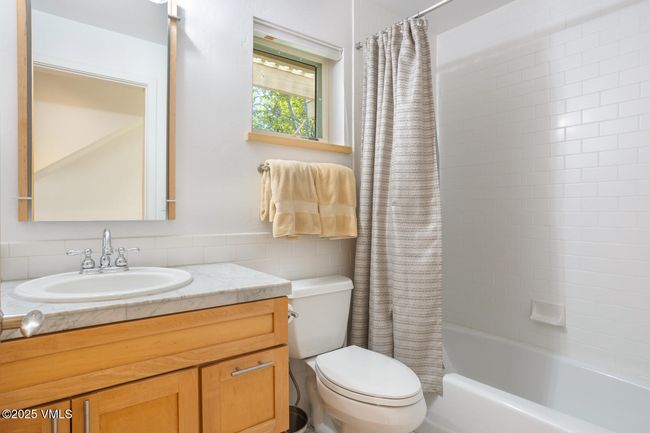 12 June Creek Rd, Home with 3 bedrooms, 3 bathrooms and null parking in Edwards CO | Image 22