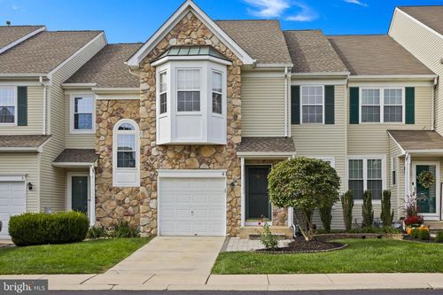 4 Barclay Ct, Bordentown, NJ, 08505-3100 | Card Image