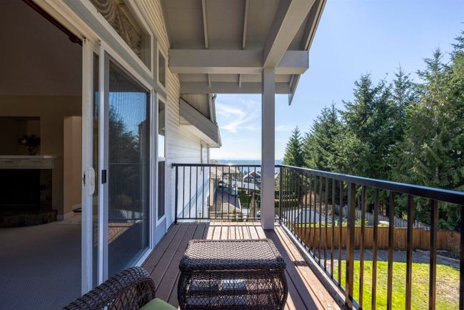 47 Cliffwood Drive, House other with 6 bedrooms, 4 bathrooms and 4 parking in Port Moody BC | Image 23