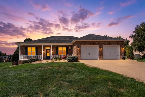 89 Briar Creek Cir, Weyers Cave, VA, 24486-2468 | Card Image